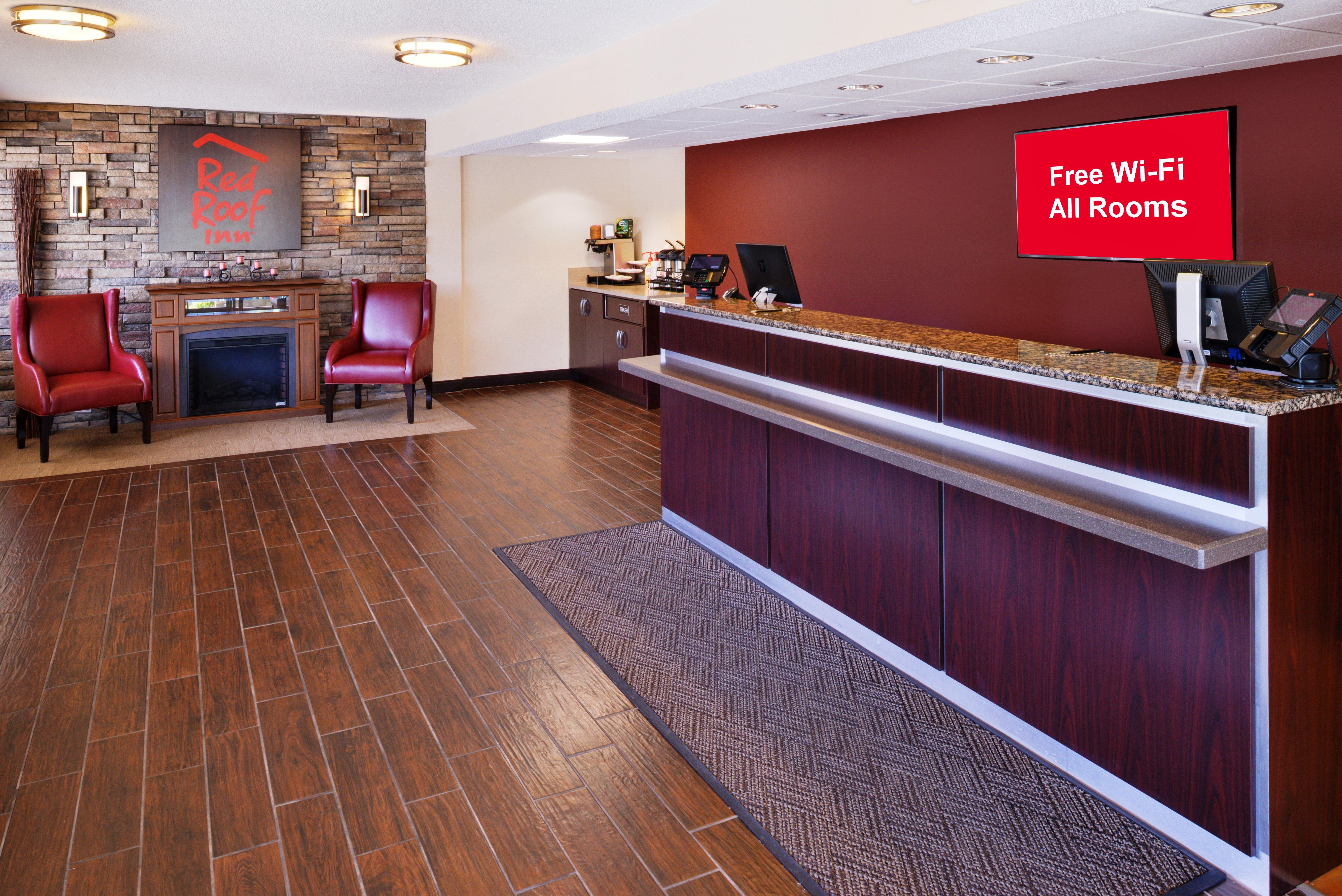Super 8 By Wyndham Deerfield - Northbrook Ξενοδοχείο Εξωτερικό φωτογραφία