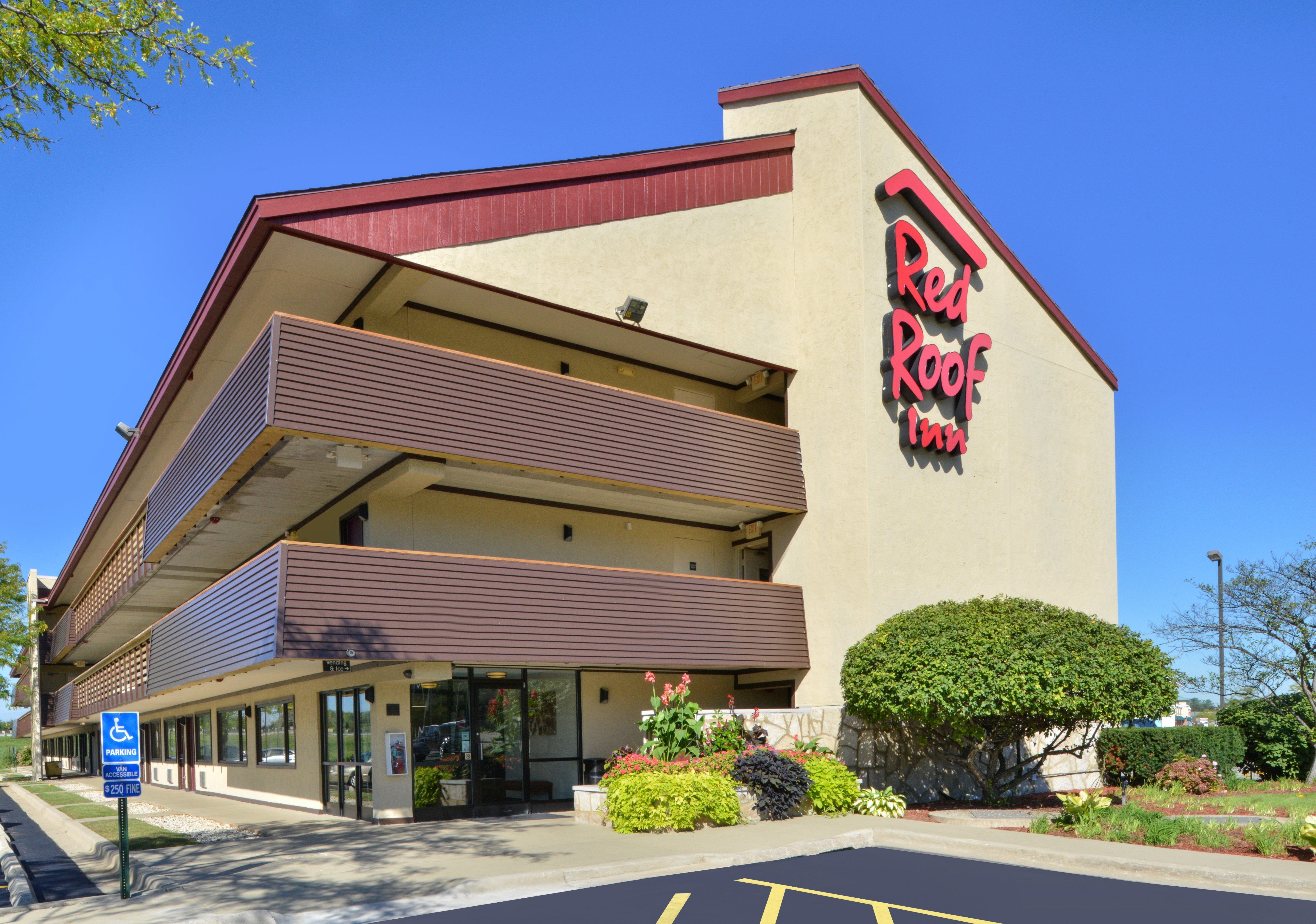 Super 8 By Wyndham Deerfield - Northbrook Ξενοδοχείο Εξωτερικό φωτογραφία