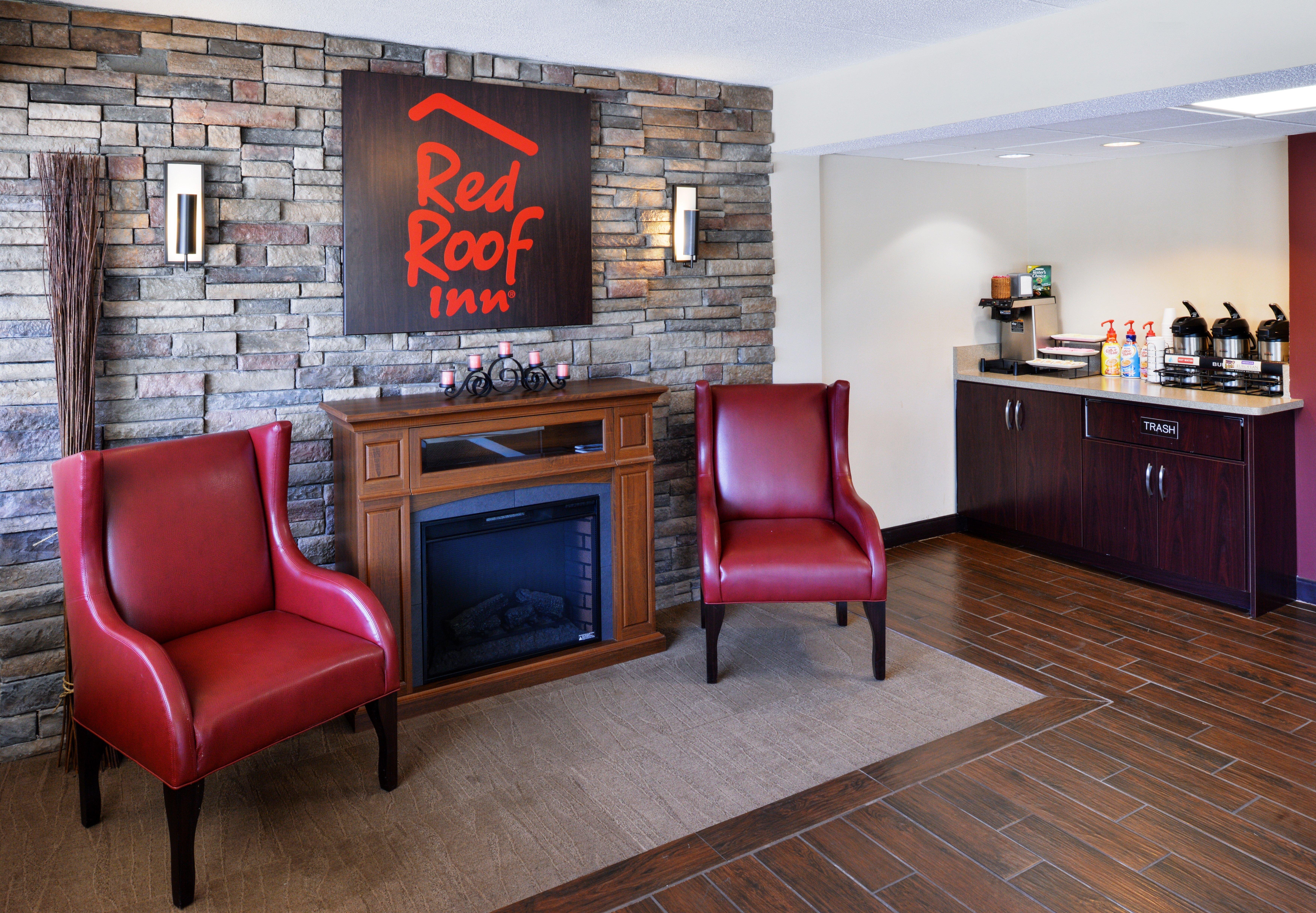 Super 8 By Wyndham Deerfield - Northbrook Ξενοδοχείο Εξωτερικό φωτογραφία