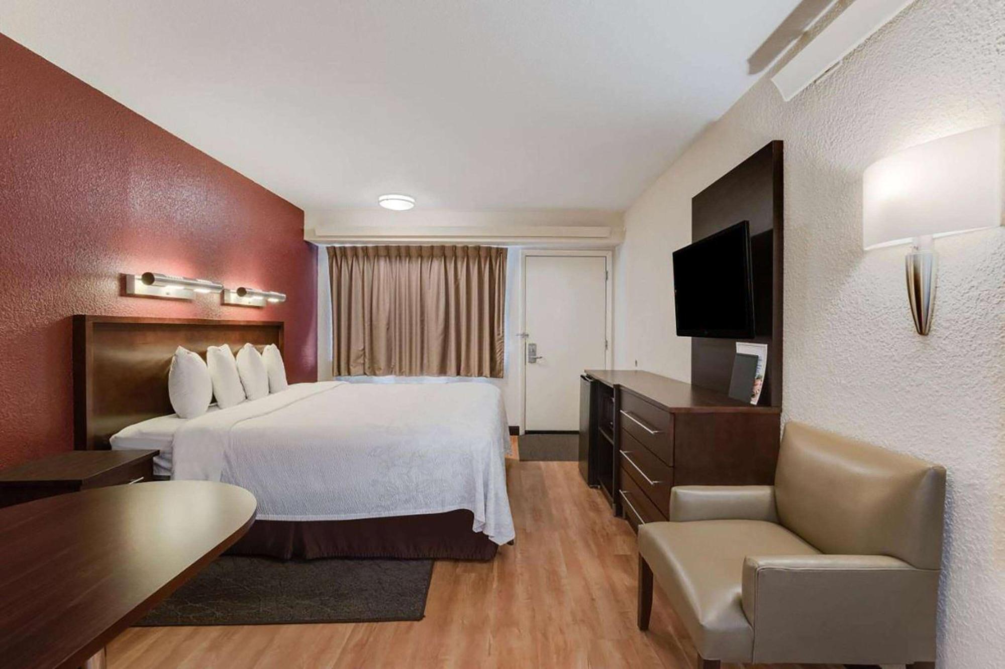 Super 8 By Wyndham Deerfield - Northbrook Ξενοδοχείο Εξωτερικό φωτογραφία