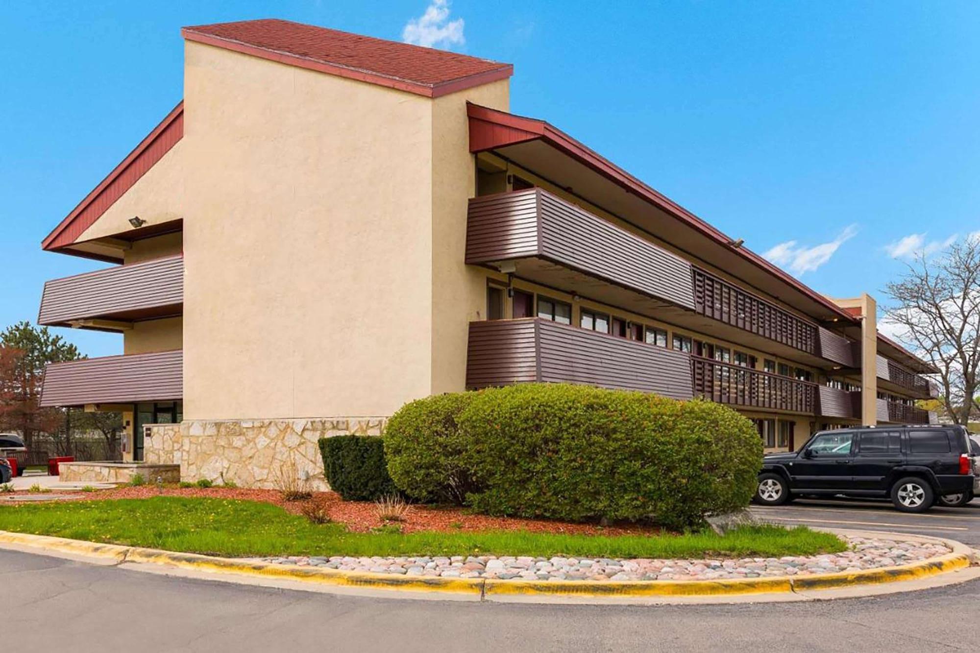 Super 8 By Wyndham Deerfield - Northbrook Ξενοδοχείο Εξωτερικό φωτογραφία