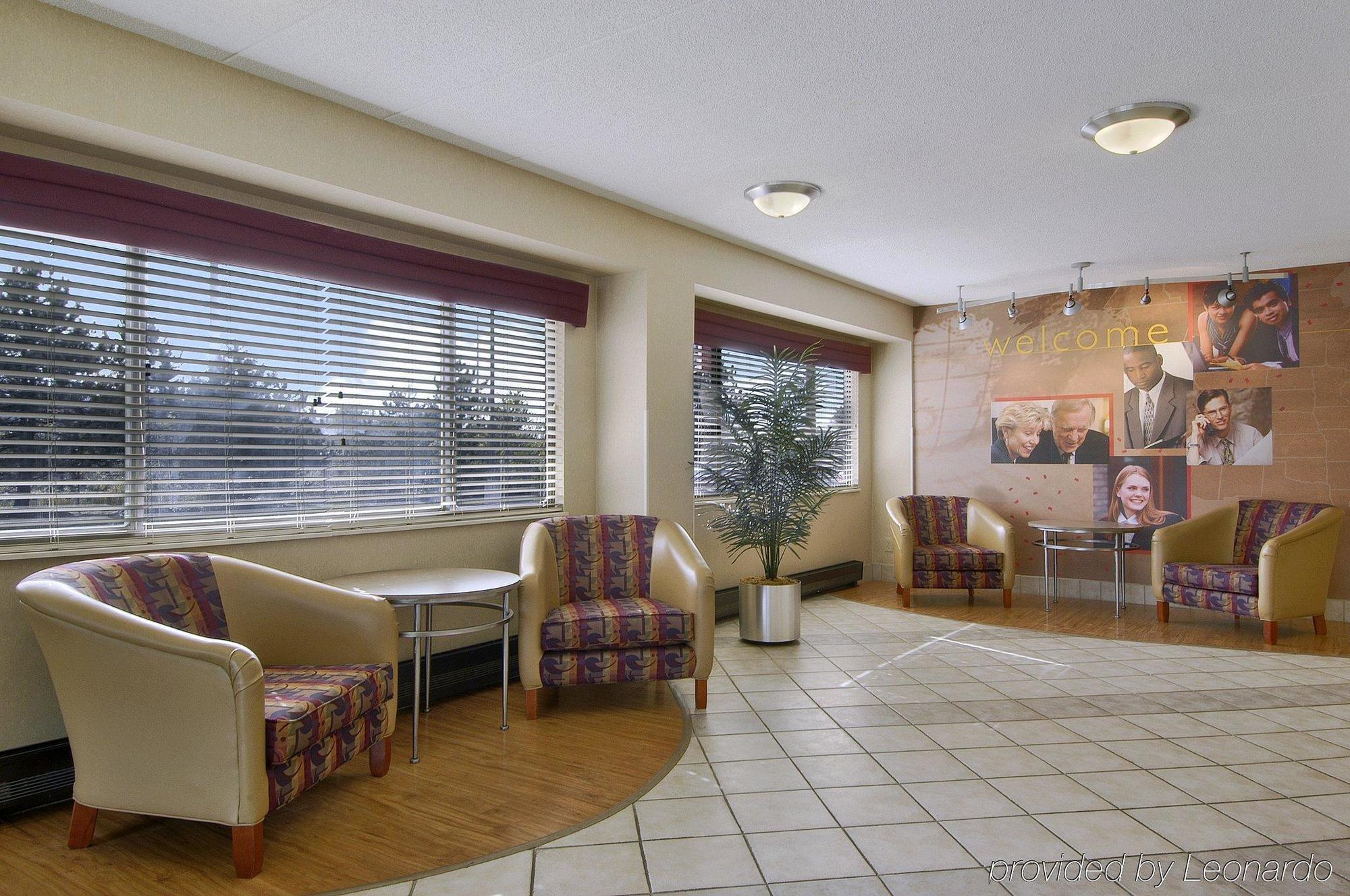 Super 8 By Wyndham Deerfield - Northbrook Ξενοδοχείο Εσωτερικό φωτογραφία